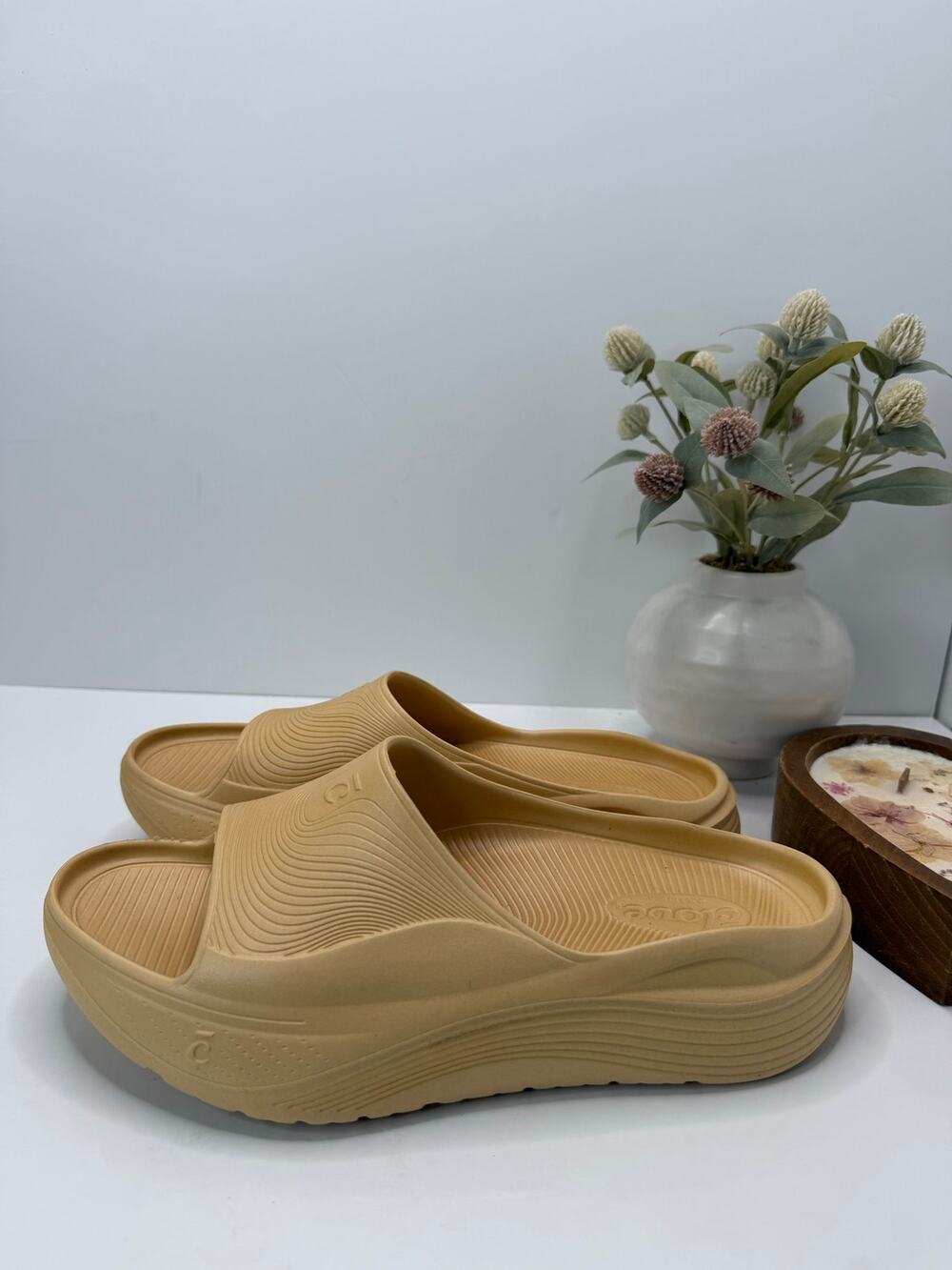 Clove Supercush Recovery Slide Comfort Honey Yellow Women 12/Men 11
